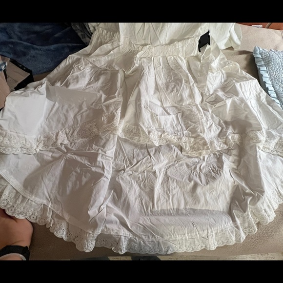 Dress - Picture 4 of 4